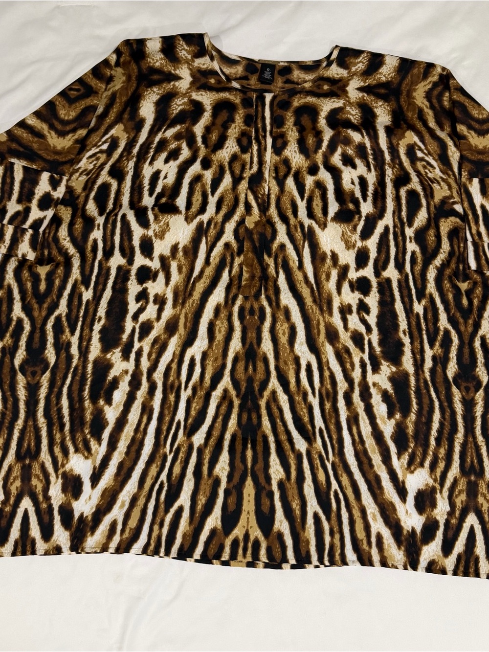 Chico’s Black Label Sz 0 Small Sz 4 Flowy Cheetah Tribal Lux Hidden Quarter Zip